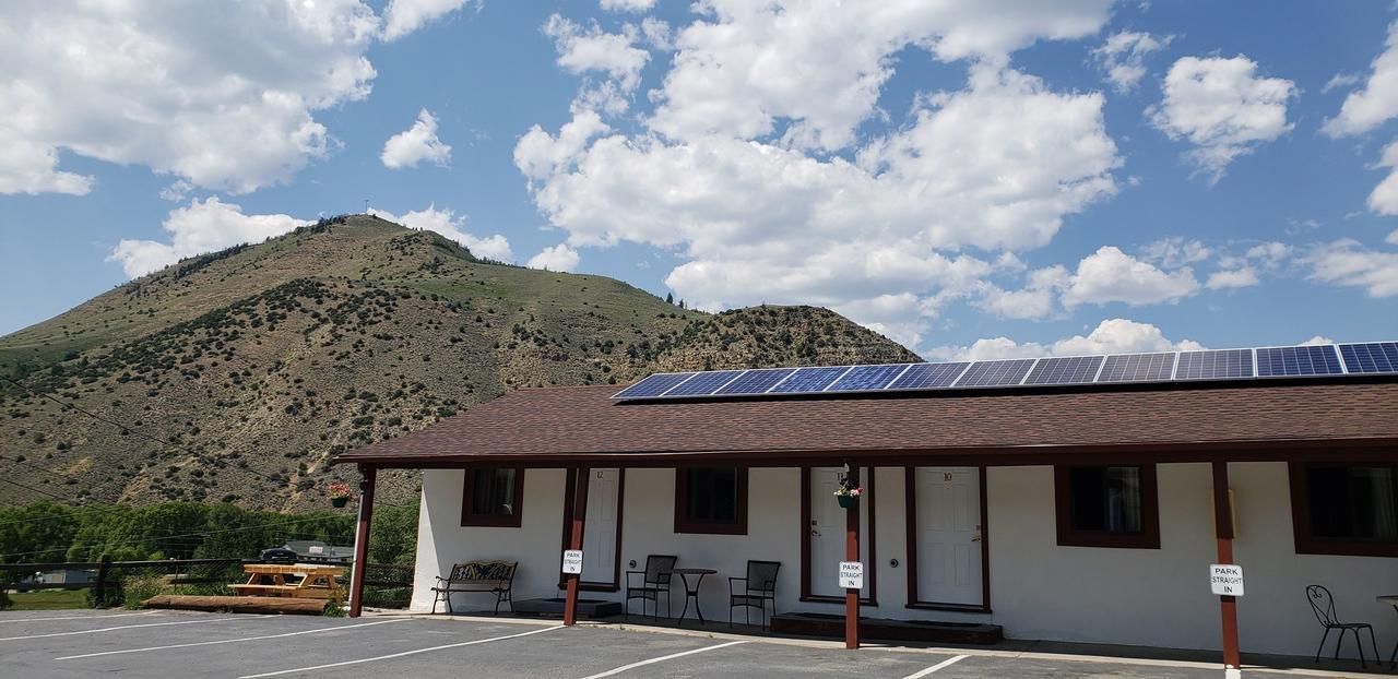 Canyon Motel Near Rocky Mountain National Park Хот-Сульфур-Спрінгз Екстер'єр фото